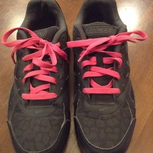 Nike leopard print black sneakers